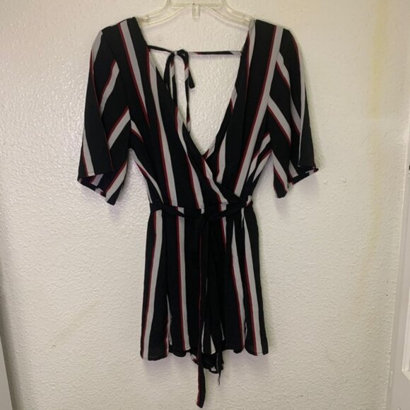 Trixxi Black/Red Striped Romper Size M - Picture 2 of 8